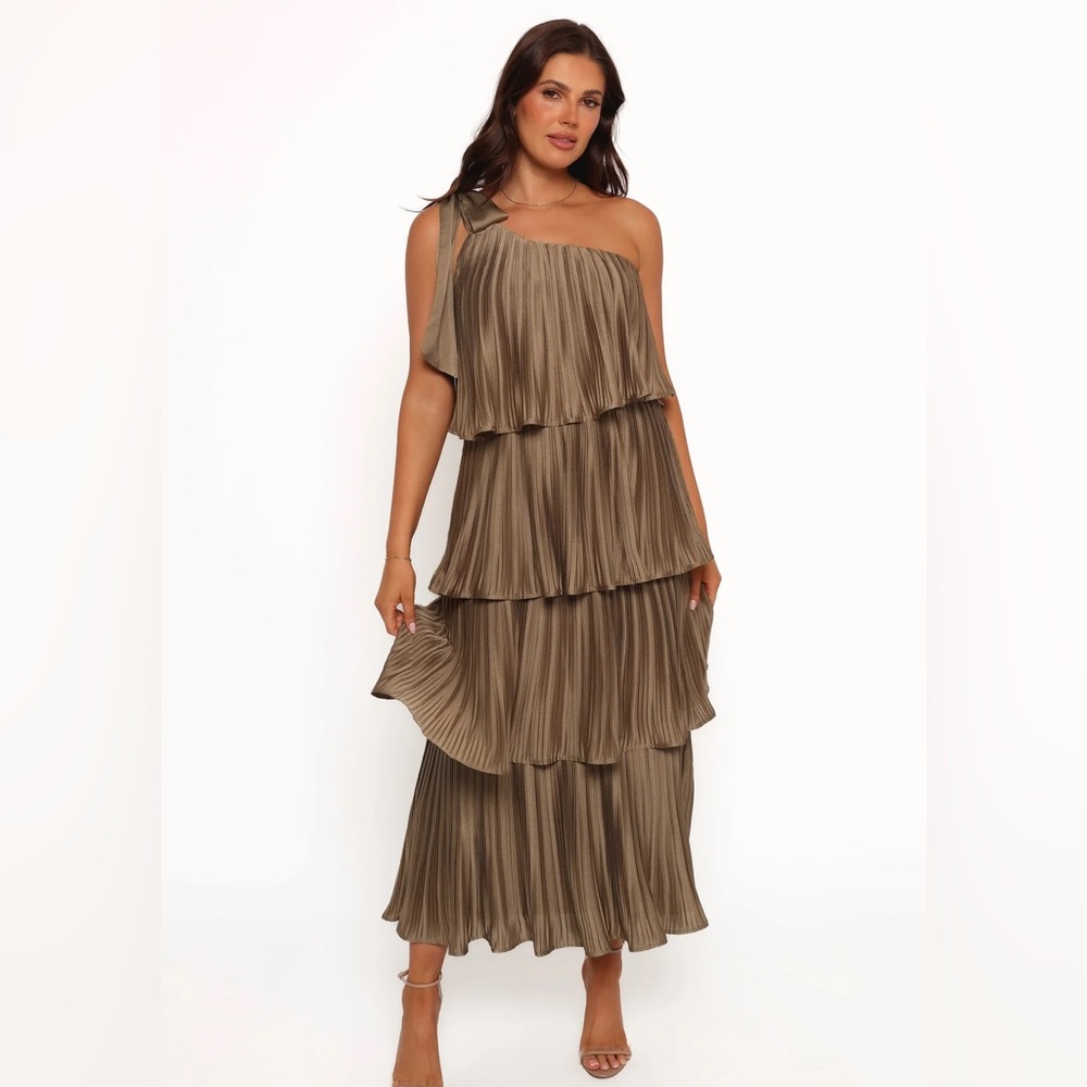 Petal and Pup Miah Dress